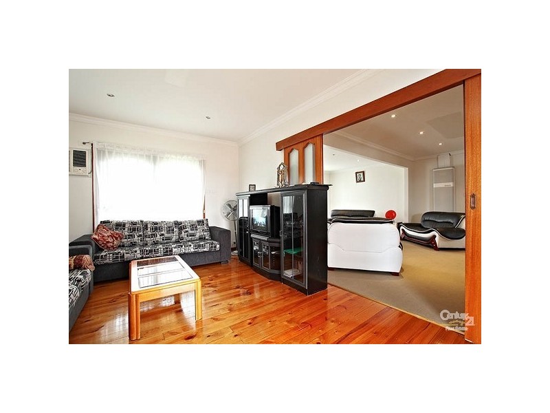 2 Nourell Court, Meadow Heights VIC 3048