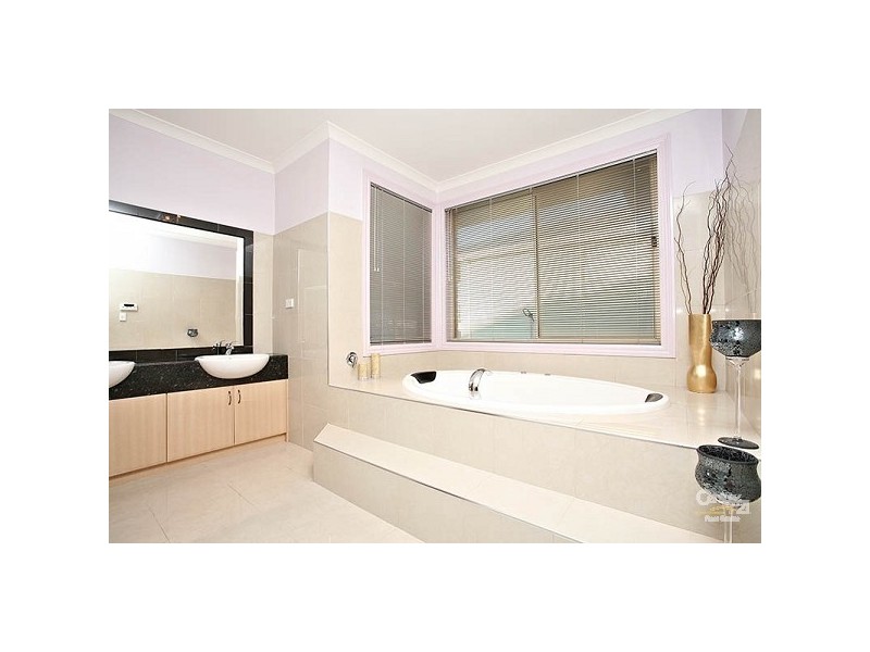 26 Excelsior Heights, Craigieburn VIC 3064