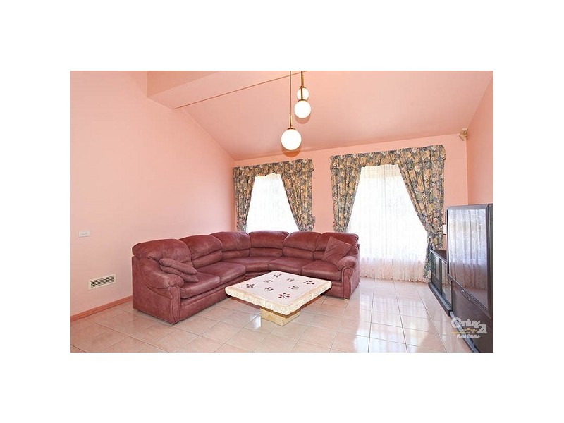 24 Whitsunday Drive, Hoppers Crossing VIC 3029