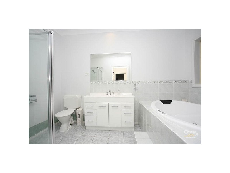 18 Peasholm Corner, Craigieburn VIC 3064