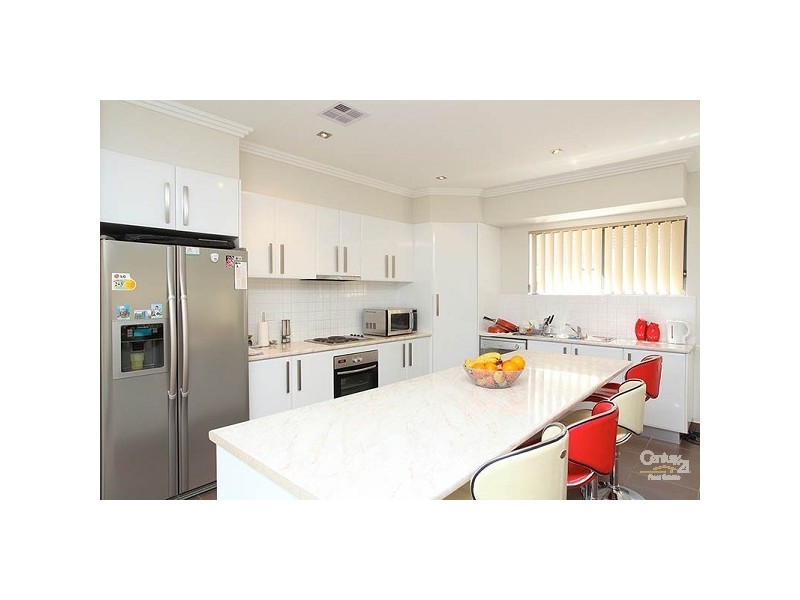 12/5 Korab Place, Roxburgh Park VIC 3064