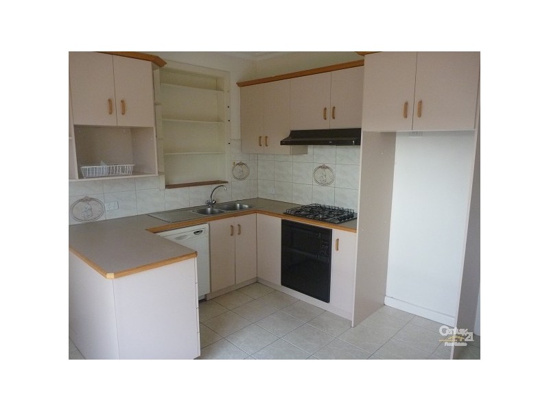 1/2 Catalina Avenue, Ashburton VIC 3147