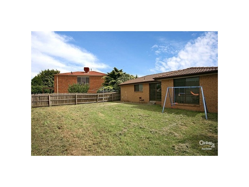 1/10 Paltara Close, Meadow Heights VIC 3048