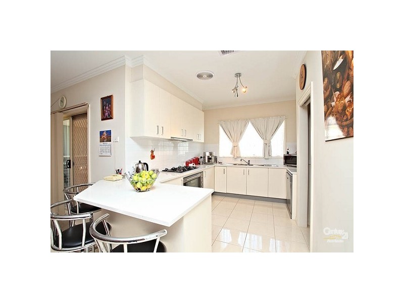 29 Hampton Street, Craigieburn VIC 3064