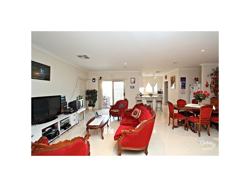 29 Hampton Street, Craigieburn VIC 3064