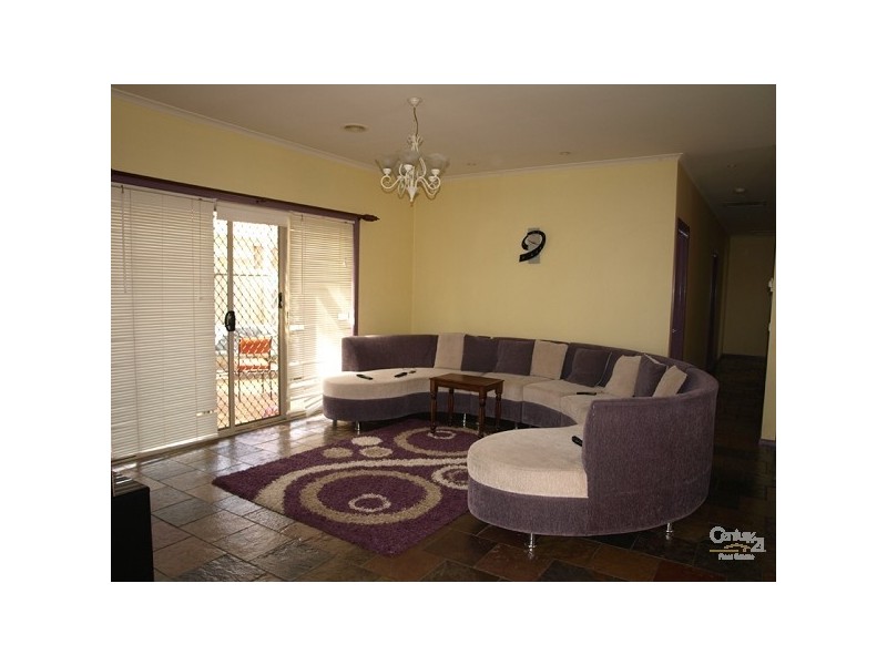 58 Rio Grande Drive, Roxburgh Park VIC 3064