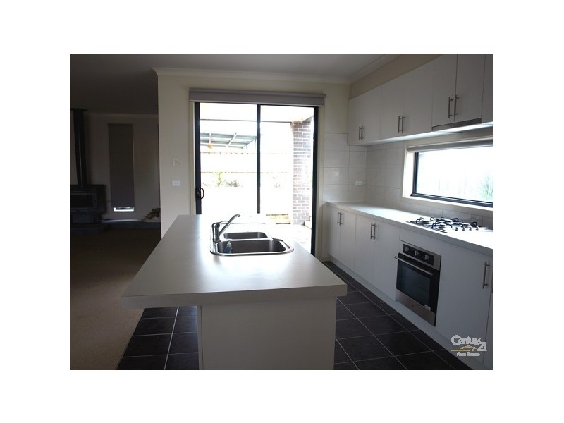 6 Osprey Place, Craigieburn VIC 3064