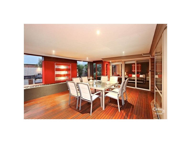 38 Hamilton Hume Parade, Craigieburn VIC 3064