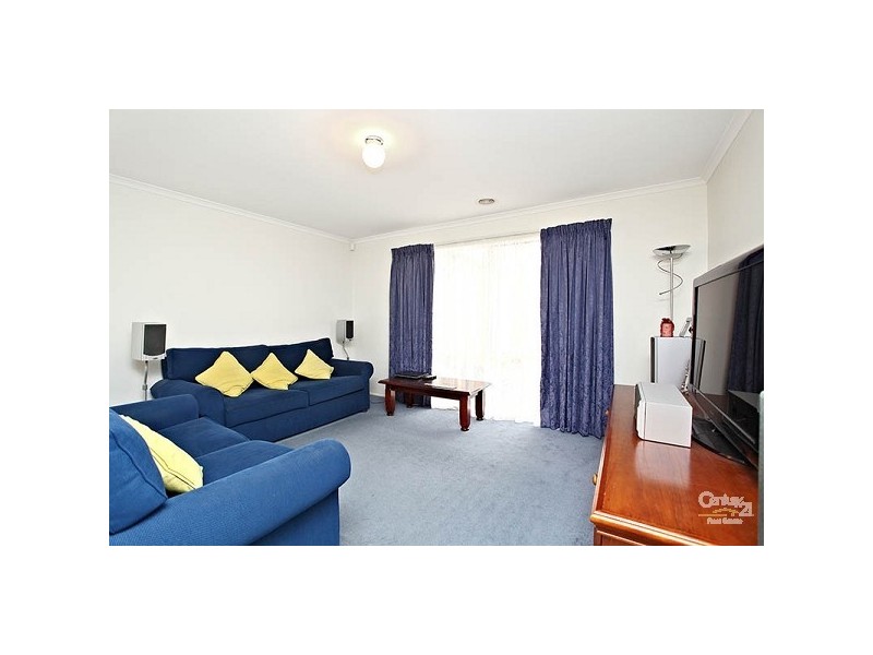 67 Lakes Drive, Craigieburn VIC 3064