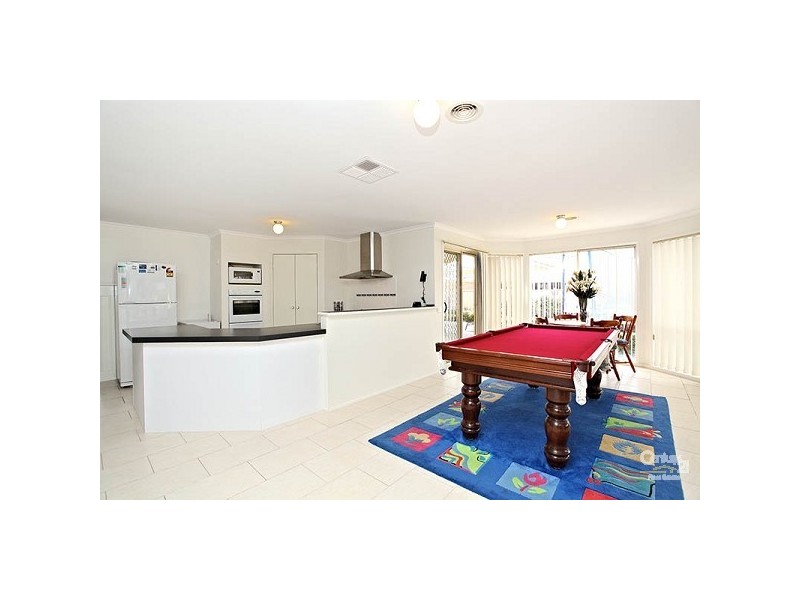 67 Lakes Drive, Craigieburn VIC 3064