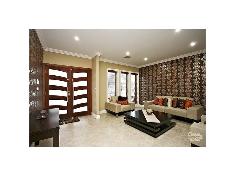 42 Villawood Ave, Roxburgh Park VIC 3064