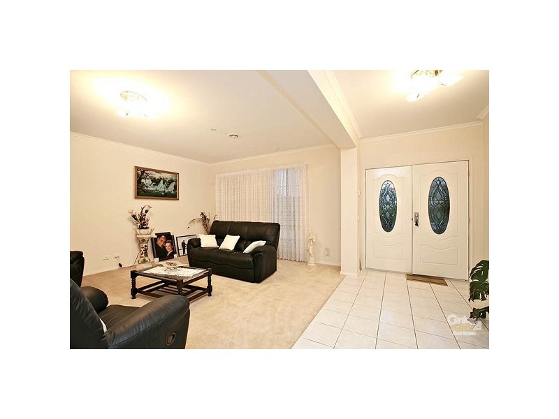 2 Deauville Green, Craigieburn VIC 3064