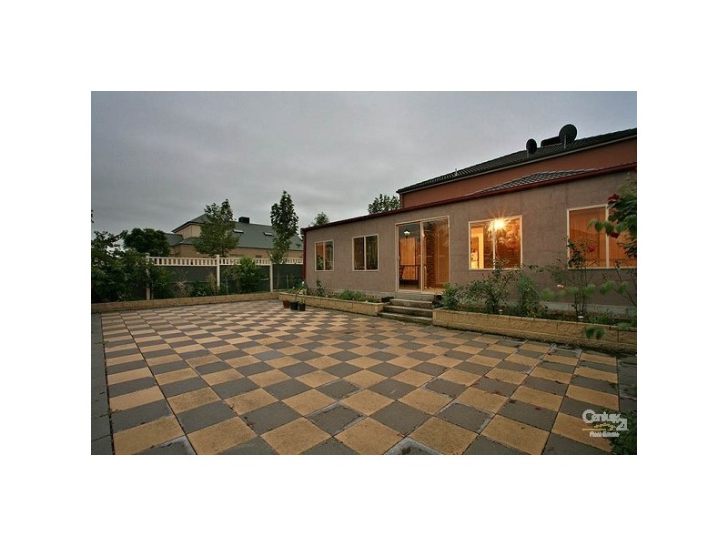 2 Deauville Green, Craigieburn VIC 3064