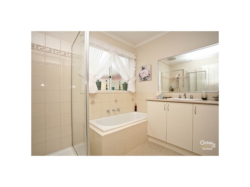 12 Mosman Way, Craigieburn VIC 3064