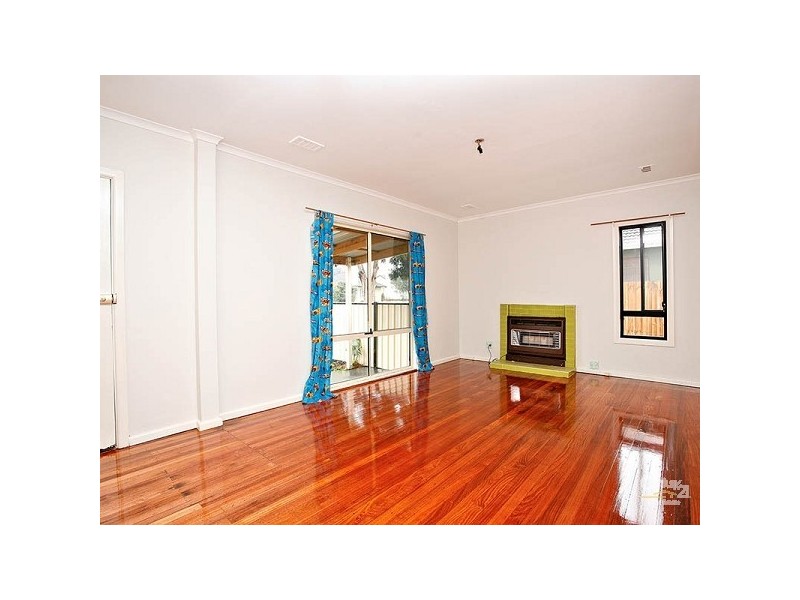 1/4 Warnock Street, Broadmeadows VIC 3047