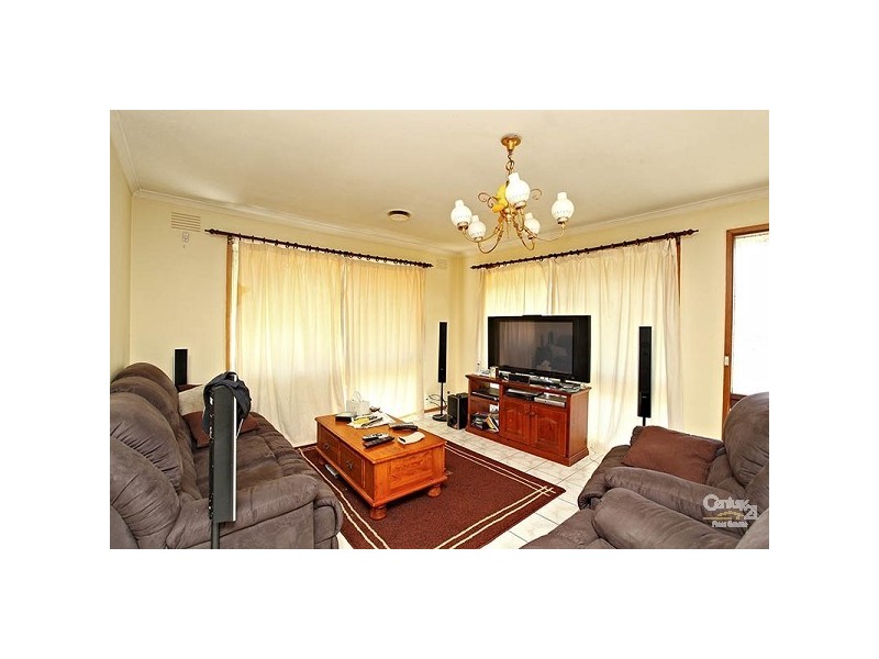 2 Munro Court, Meadow Heights VIC 3048