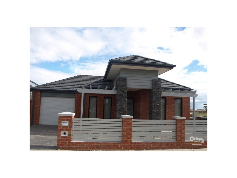 6  Clarendon Avenue, Craigieburn VIC 3064