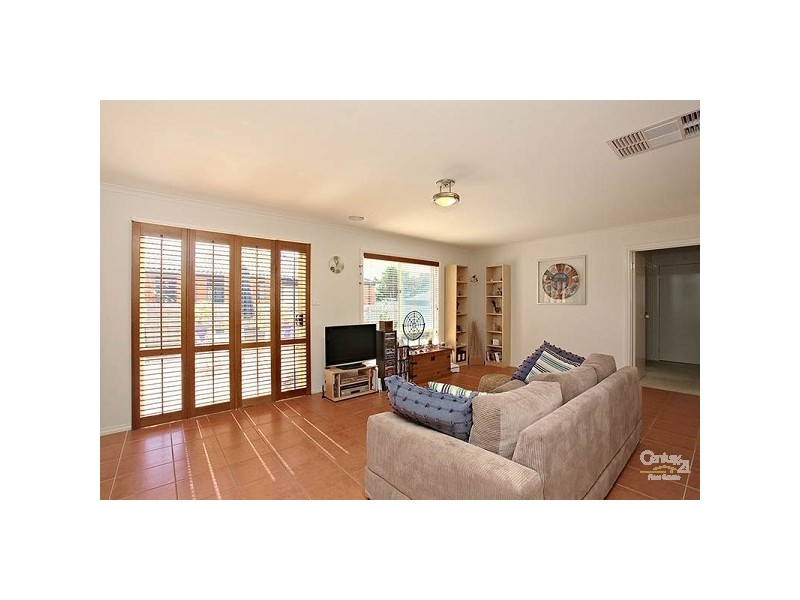 14 Siret Court, Roxburgh Park VIC 3064