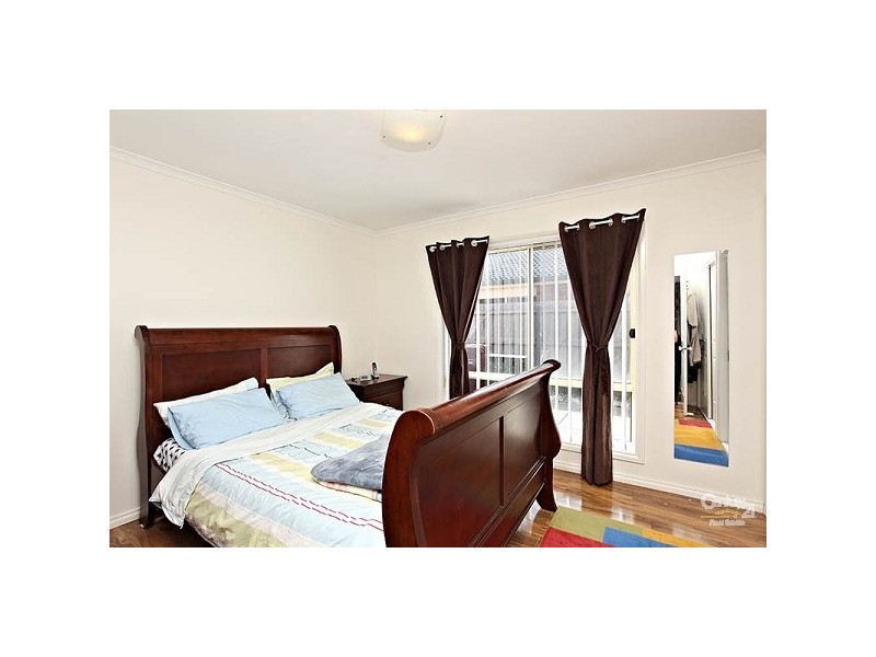 24 Pecos Place, Roxburgh Park VIC 3064