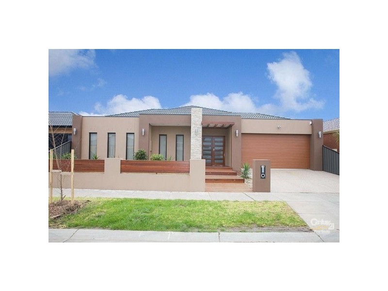 132 Hayfield Road, Roxburgh Park VIC 3064