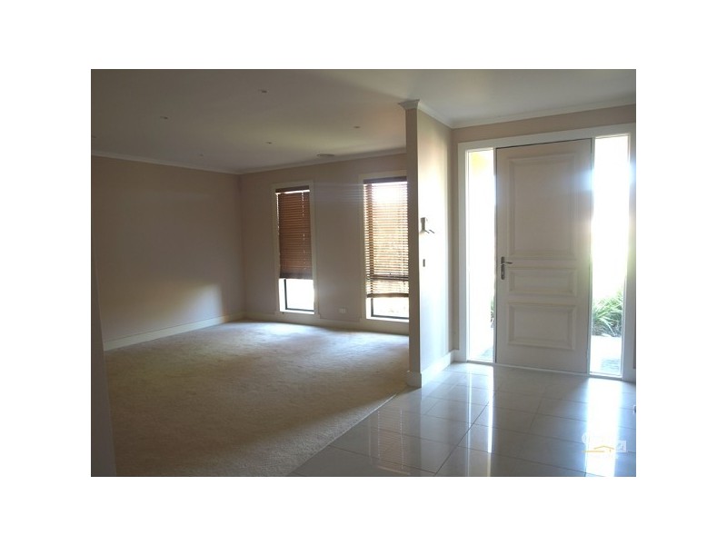 26 Grange Rise, Craigieburn VIC 3064