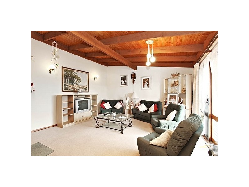 95 Outlook Drive, Glenroy VIC 3046