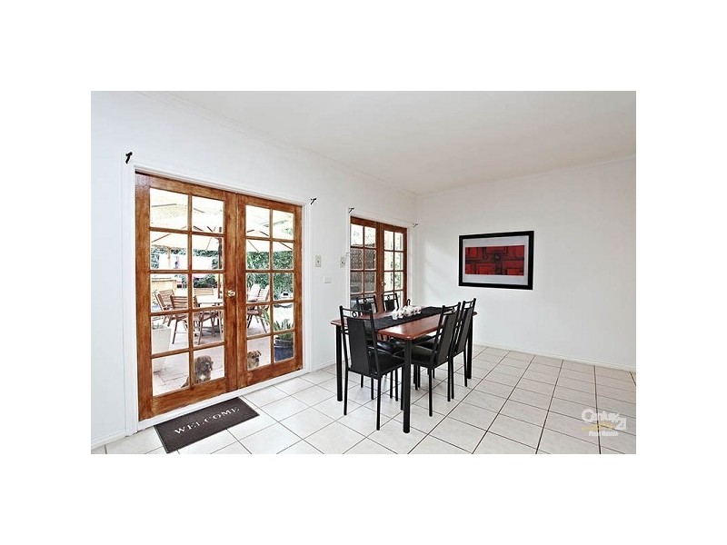 27 McKenzie Crescent, Roxburgh Park VIC 3064