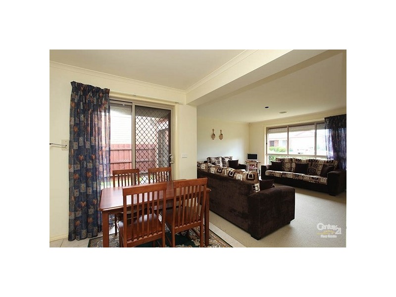 5 Hemsworth Court, Roxburgh Park VIC 3064