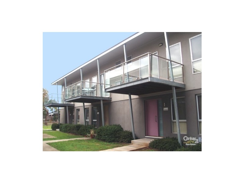 4/24 Noordenne Avenue, Altona VIC 3018