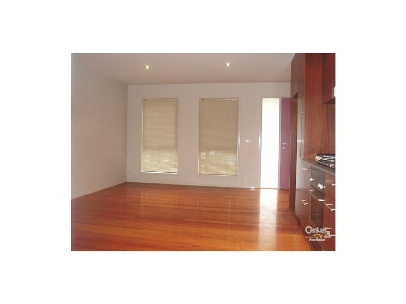 4/24 Noordenne Avenue, Altona VIC 3018