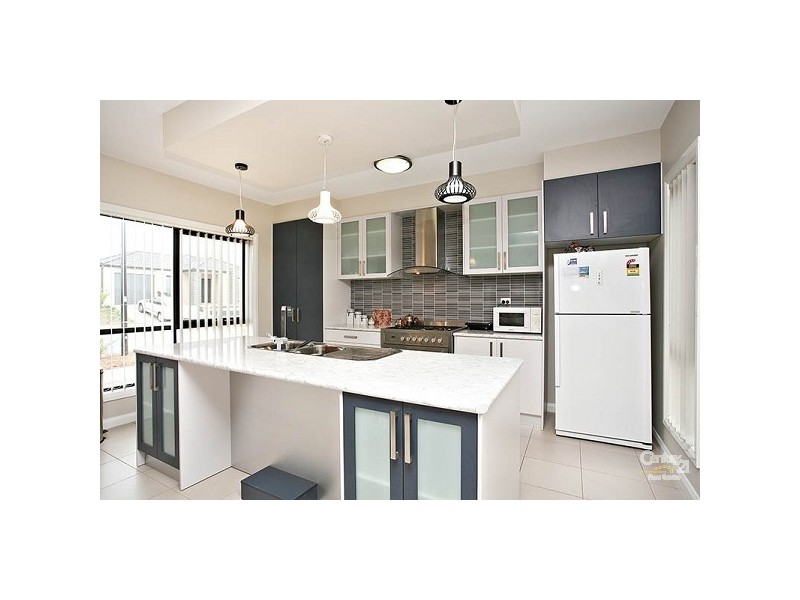 2 Acland Street, Craigieburn VIC 3064