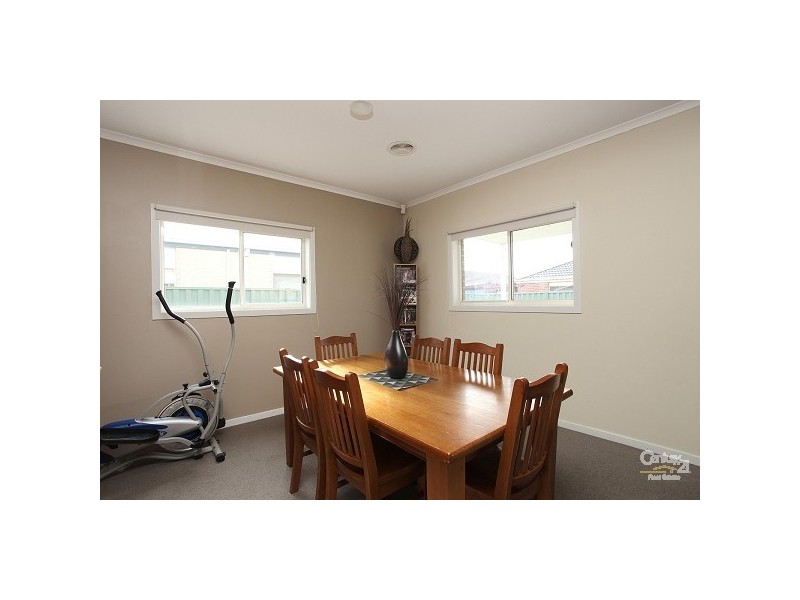 37 Hurlingham Way, Craigieburn VIC 3064
