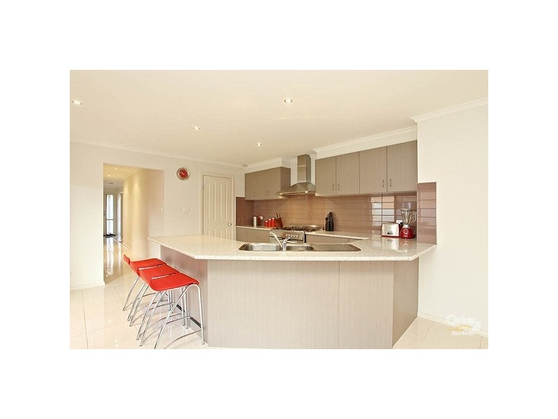 6 Pinevalley Rise, Craigieburn VIC 3064
