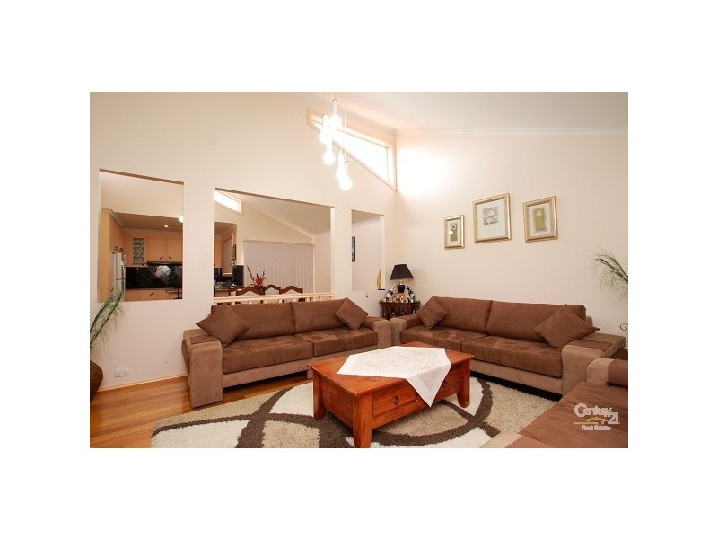 52 Nicholson Crescent, Meadow Heights VIC 3048