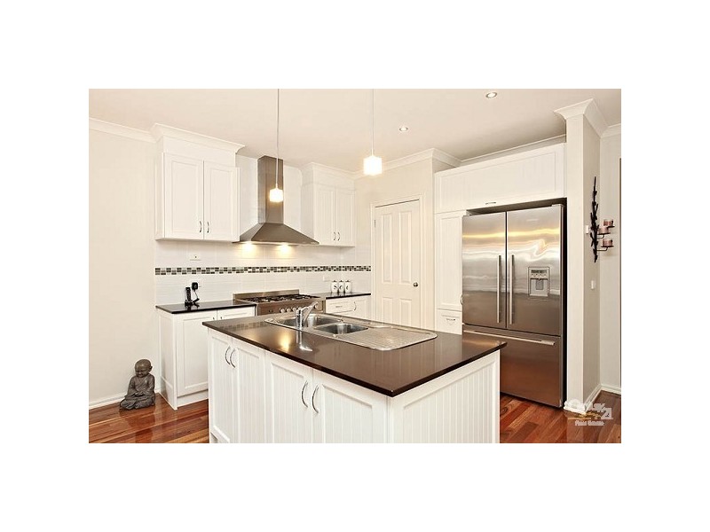 22 Ebony Circuit, Craigieburn VIC 3064