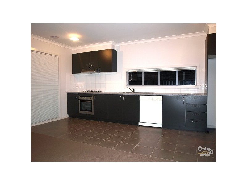 8 Lambourne Place, Craigieburn VIC 3064