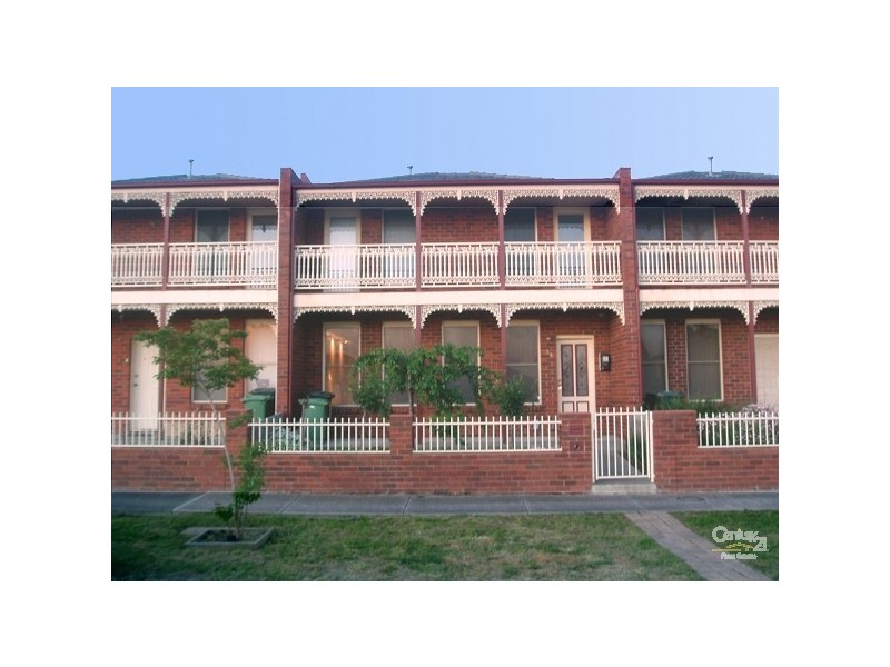 38 Athol Avenue, Roxburgh Park VIC 3064