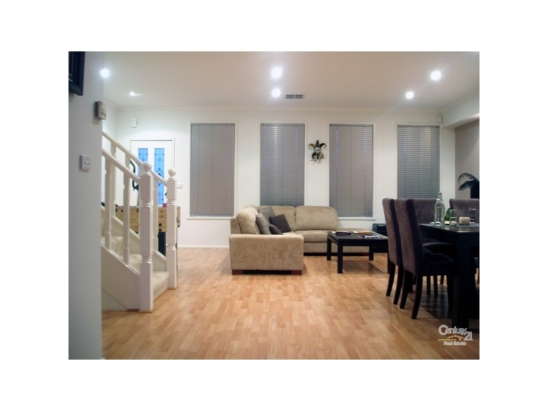 38 Athol Avenue, Roxburgh Park VIC 3064