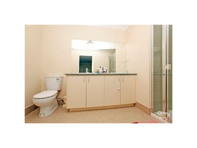 20  Gippsland Way, Craigieburn VIC 3064