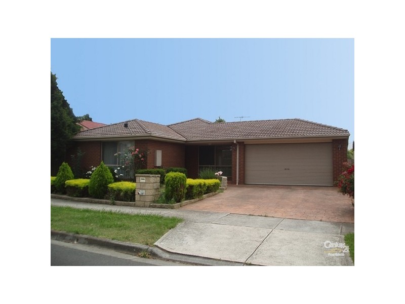 67 Yarcombe Crescent, Craigieburn VIC 3064