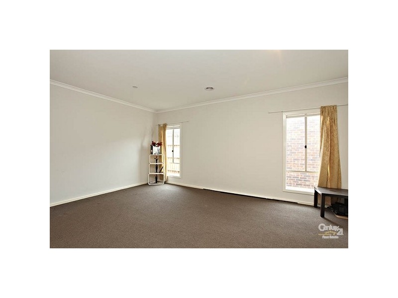 10 Taransay Way, Craigieburn VIC 3064