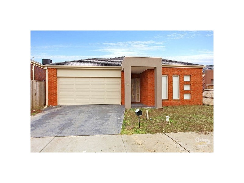 10 Taransay Way, Craigieburn VIC 3064