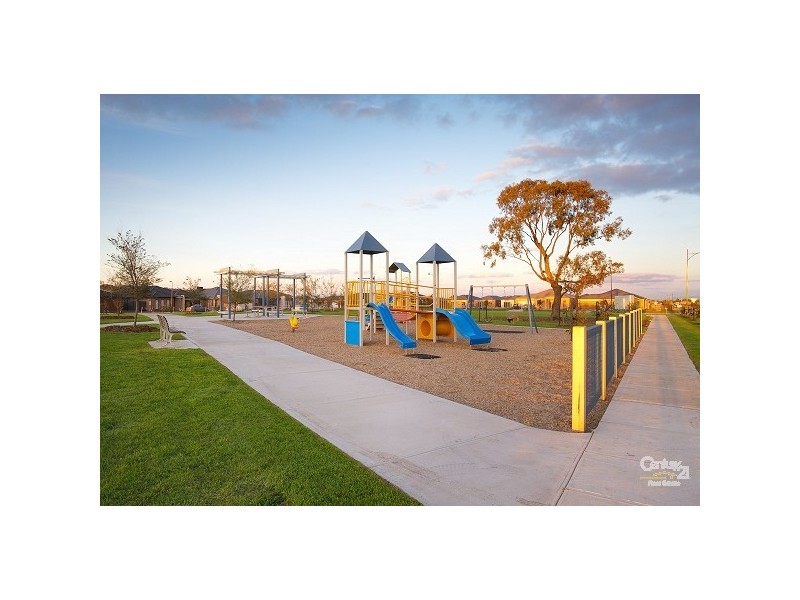 11/1-27 Huntington Drive, Craigieburn VIC 3064