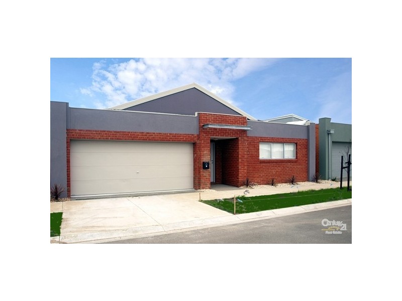 8 Lambourne Place, Craigieburn VIC 3064