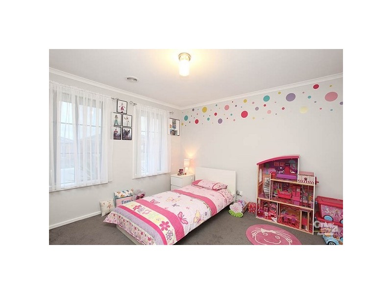 9 Beechworth Ave, Greenvale VIC 3059