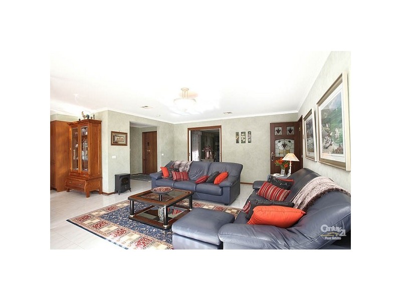 51 Dorchester Street, Craigieburn VIC 3064