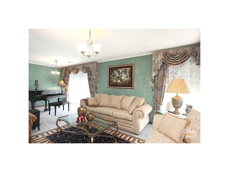 51 Dorchester Street, Craigieburn VIC 3064