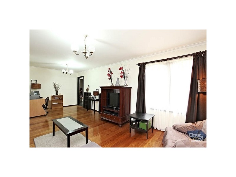 14 Wattleglen Street, Craigieburn VIC 3064