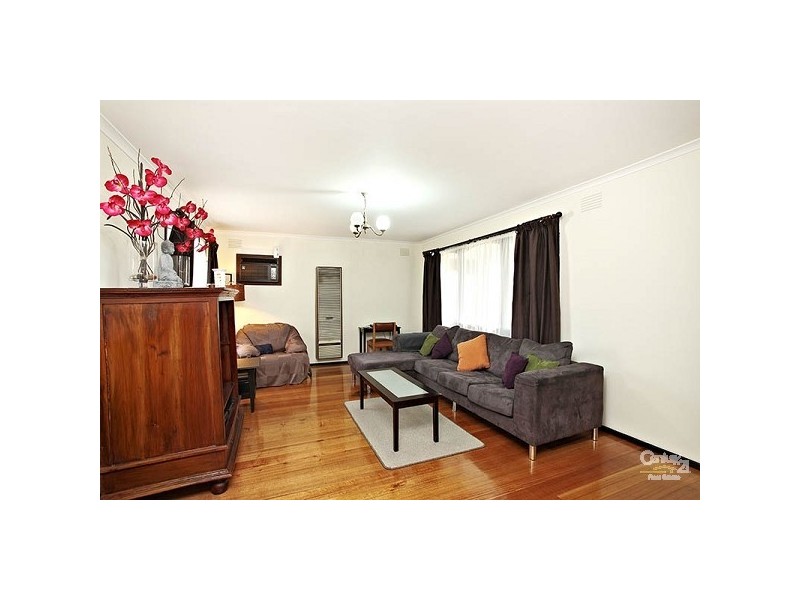 14 Wattleglen Street, Craigieburn VIC 3064