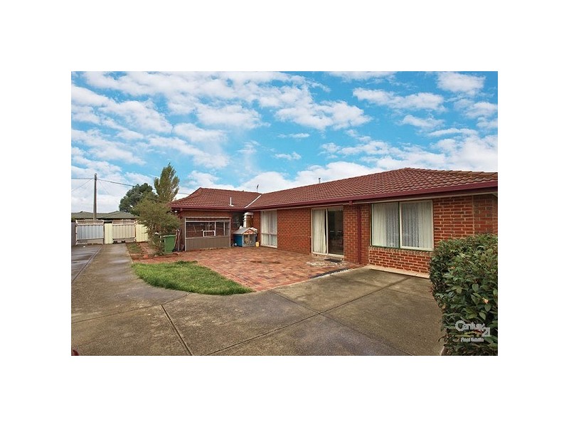 14 Woking Street, Craigieburn VIC 3064